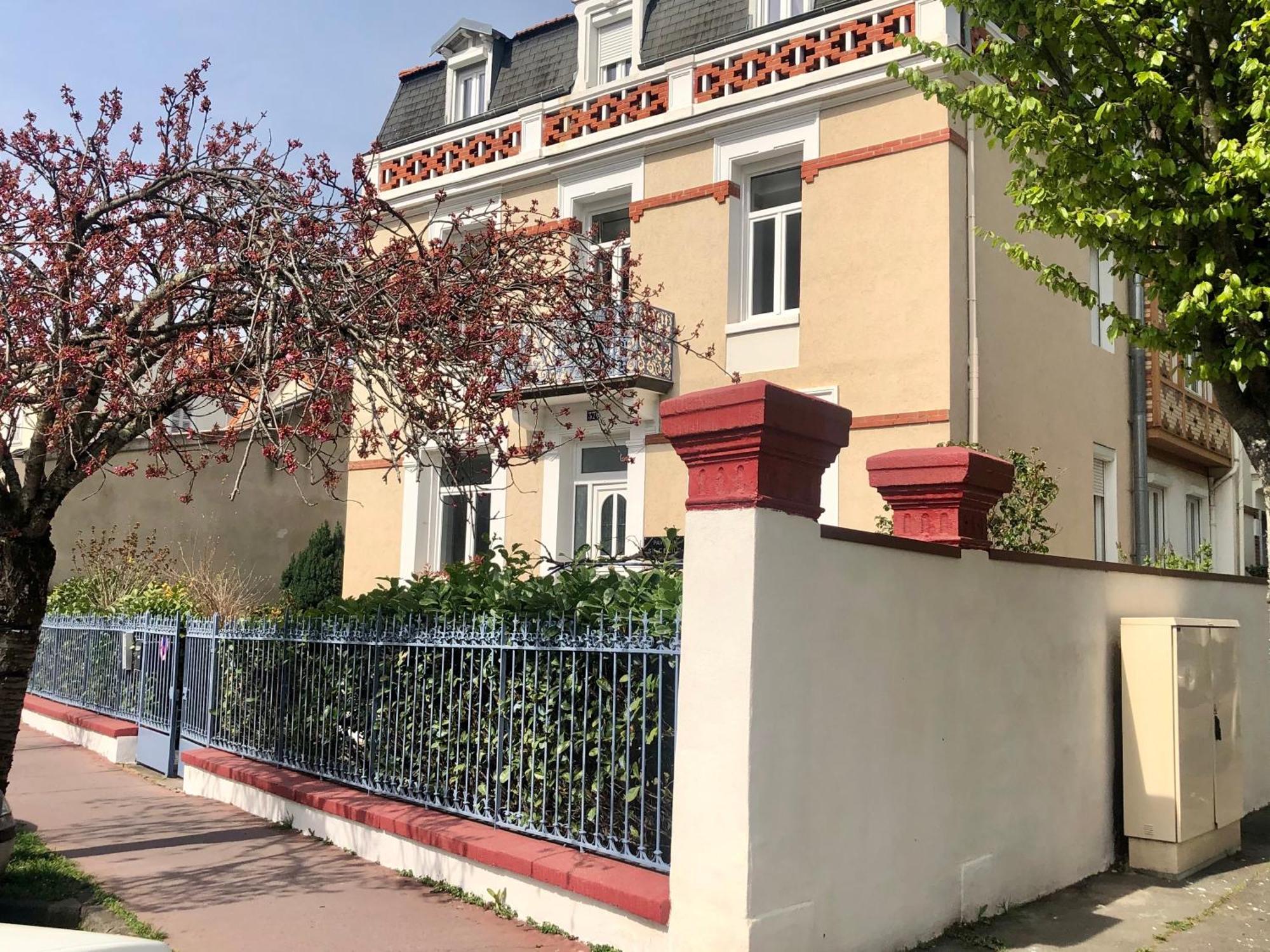 Sainte Cecile 1- Appartement Spacieux Et Lumineux Vichy Exteriör bild